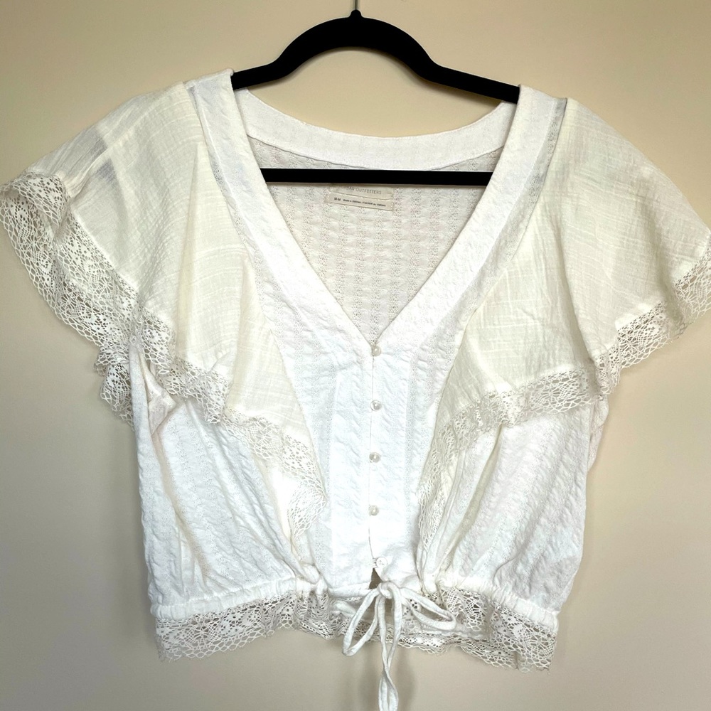 Super Sweet and Trendy White Top🤍